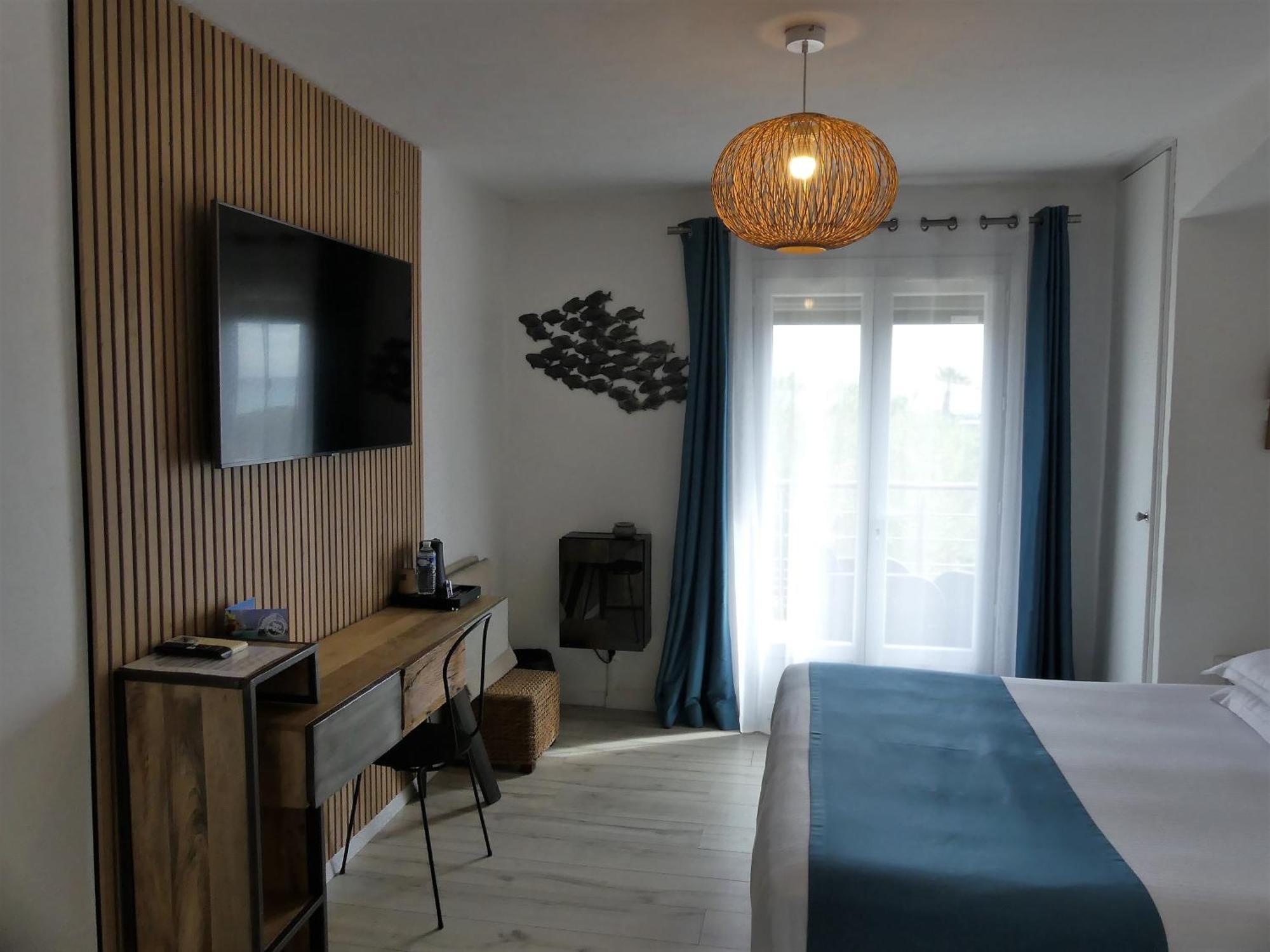 Hotel De La Vierge Noire Sainte-Maxime Ngoại thất bức ảnh